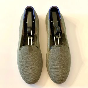 Retired Safari Loafers, never worn, size 9 Rothy’s